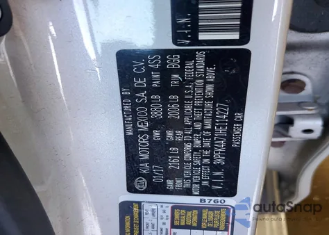 2017 Kia Forte Lx z USA, uszkodzony, nr VIN 3KPFK4A71HE114227